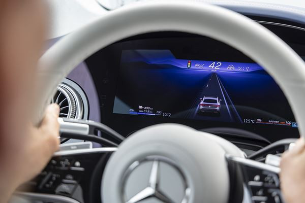 Mercedes EQS: la berline de luxe Mercedes-EQ trace la voie de l'électrique