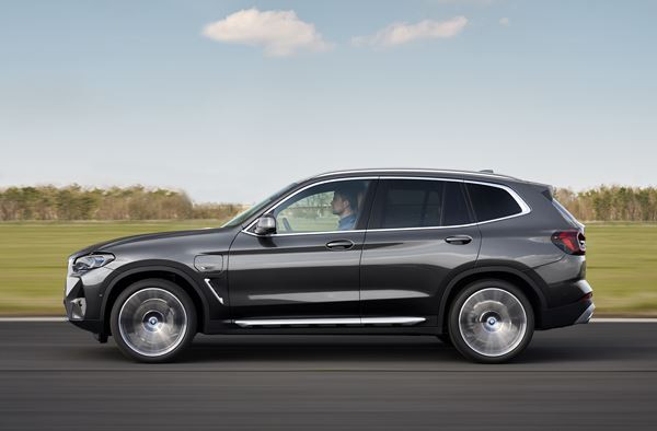 Le Sport Activity Vehicule BMW X3 rafraichi en approche