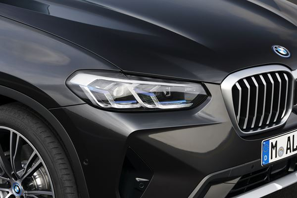 Le Sport Activity Vehicule BMW X3 rafraichi en approche
