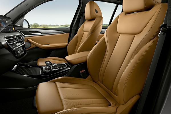 Le Sport Activity Vehicule BMW X3 rafraichi en approche