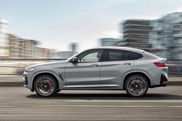 Le Sport Activity Coupé BMW X4 restylé en approche