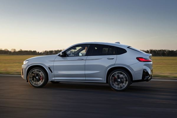 Le Sport Activity Coupé BMW X4 restylé en approche