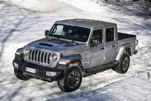 Le pick-up 4 places Jeep Gladiator embarque un moteur V6 3 litres Diesel de 264 ch