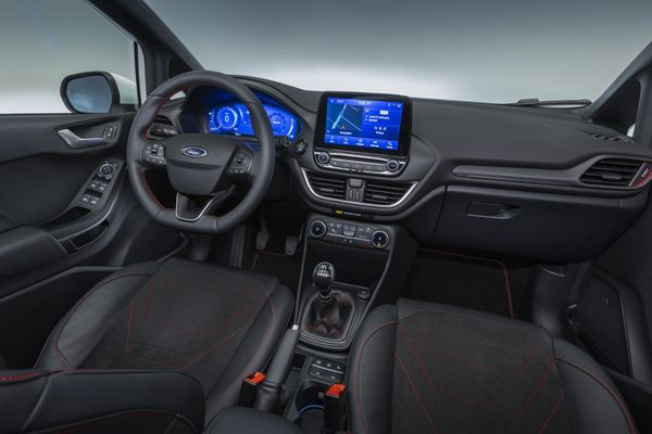 La Ford Fiesta affiche un style affirmé distinctif pour plus de présence sur la route