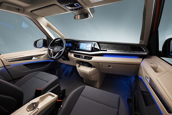 Le combispace Volkswagen Multivan offre sept sièges modulables