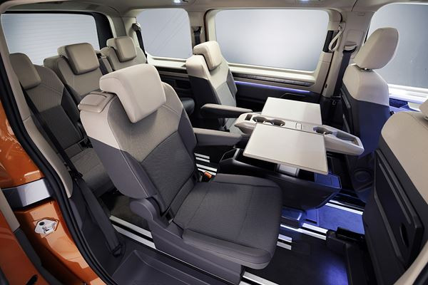Le combispace Volkswagen Multivan offre sept sièges modulables
