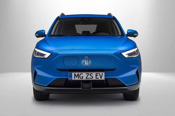 Le SUV urbain électrique MG ZS EV mis à jour techniquement en approche