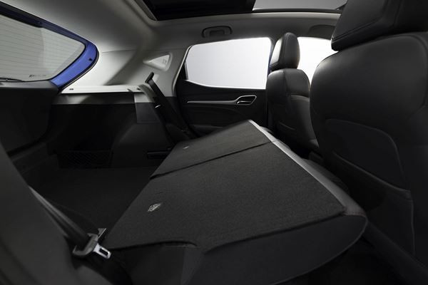 Le SUV urbain électrique MG ZS EV mis à jour techniquement en approche