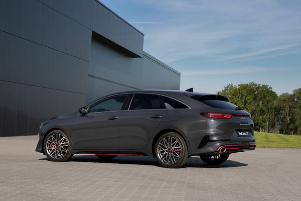 La Kia ProCeed restylée s’offre une nouvelle face avant
