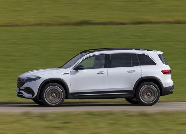 Mercedes EQB : un SUV électrique capable de transporter sept personnes