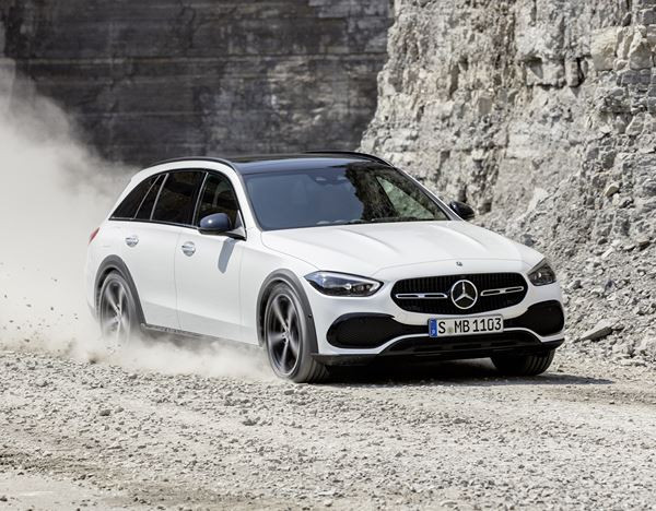 Le break Mercedes Classe C se décline en version All-Terrain