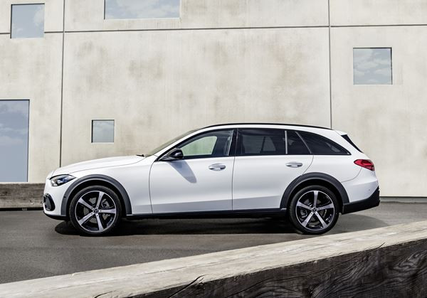 Le break Mercedes Classe C se décline en version All-Terrain