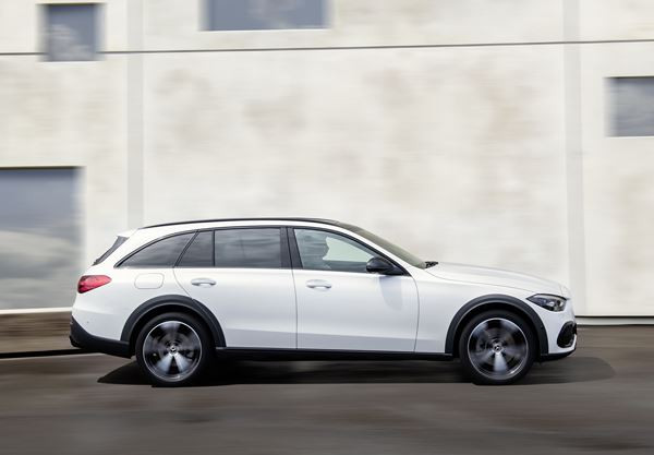 Le break Mercedes Classe C se décline en version All-Terrain