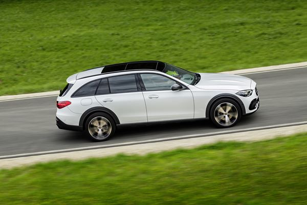 Le break Mercedes Classe C se décline en version All-Terrain