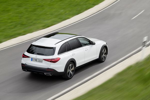 Le break Mercedes Classe C se décline en version All-Terrain
