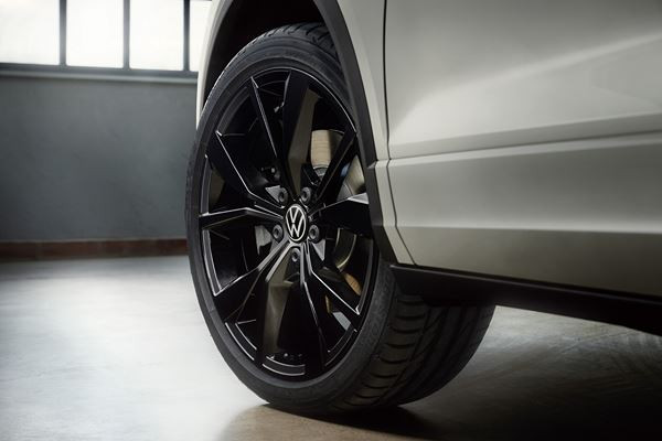 Le crossover compact Volkswagen T-Roc s’offre un intérieur légèrement repensé