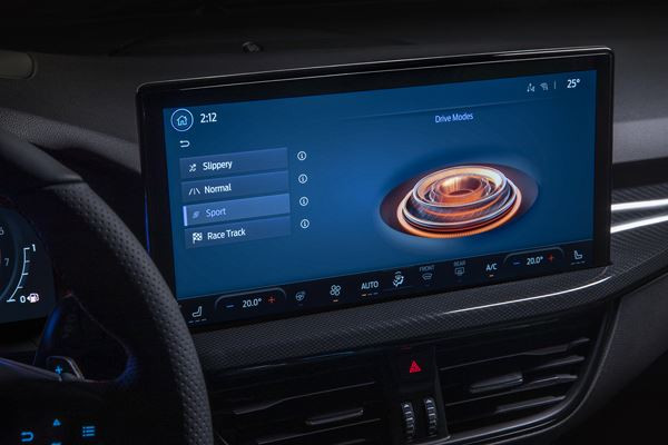 La Ford Focus ST s’offre un design extérieur affirmé