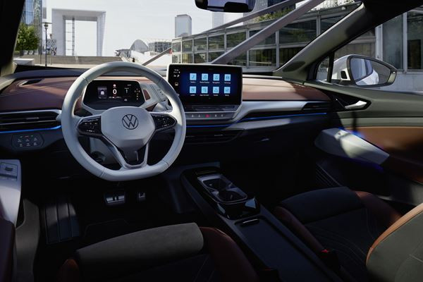 Le SUV coupé électrique Volkswagen ID.5 affiche un design expressif