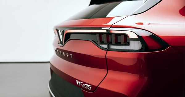 Le SUV électrique VinFast VF 8 vise une autonomie de 500 km