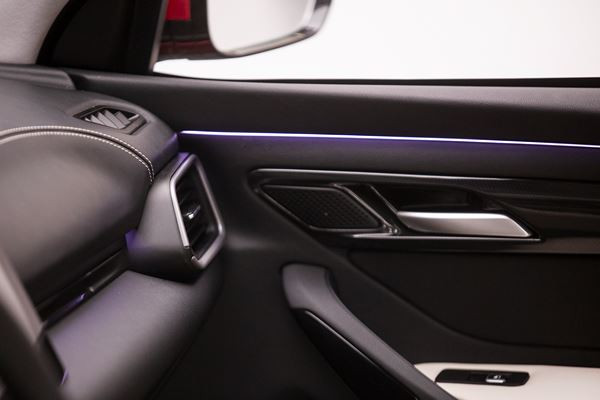 Le SUV électrique VinFast VF 8 vise une autonomie de 500 km