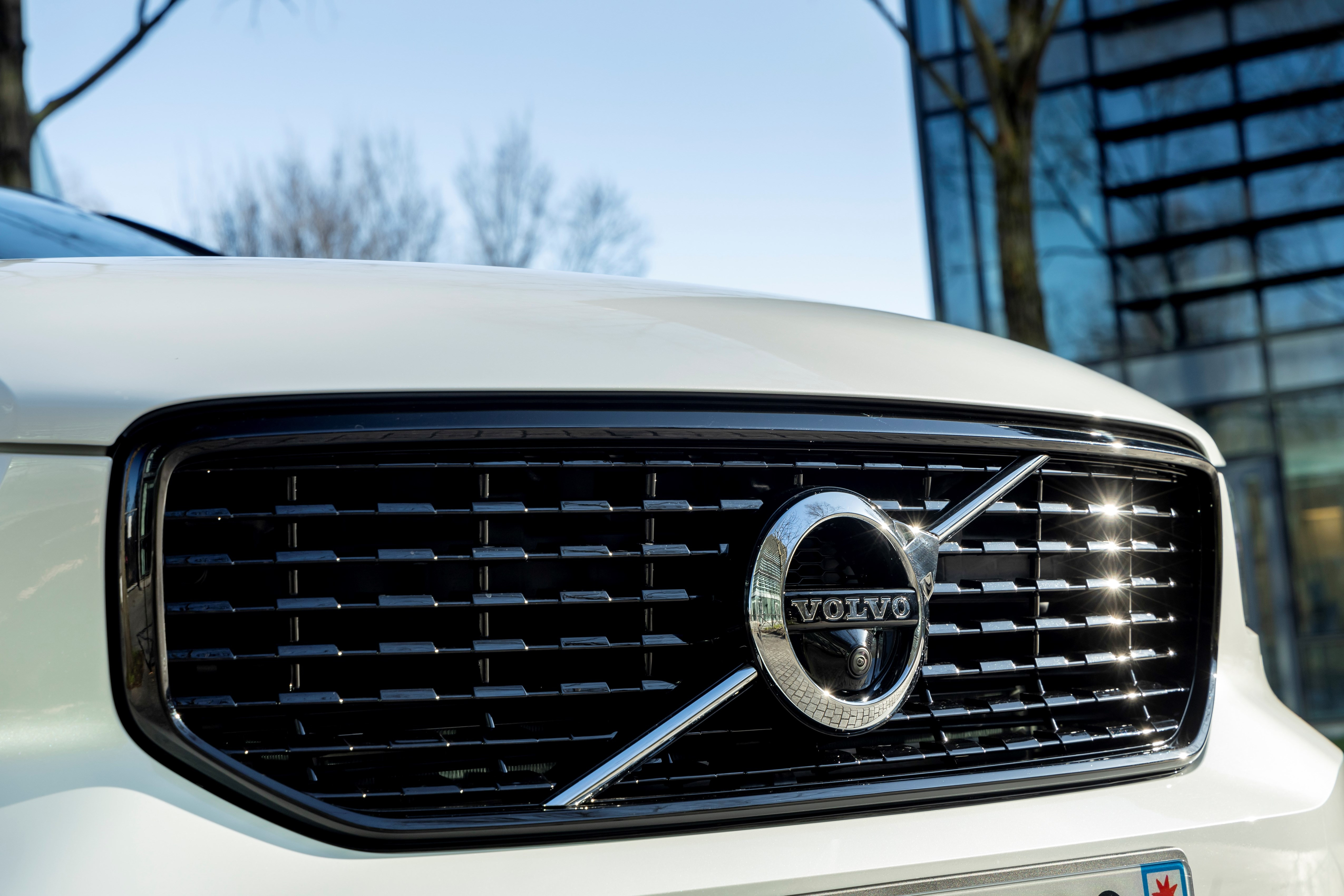 Le SUV compact Volvo XC40 s’offre quelques légères retouches de style