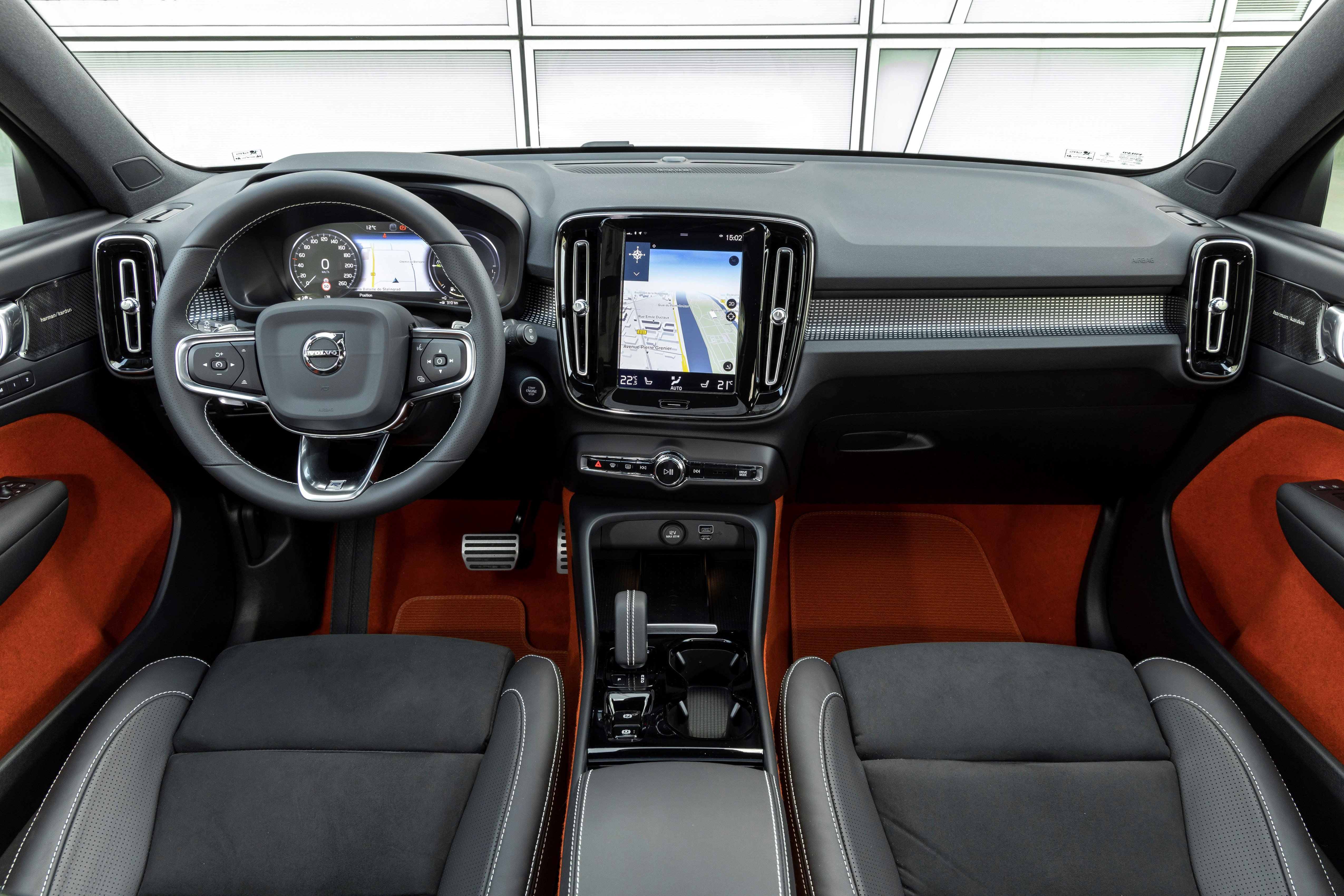 Le SUV compact Volvo XC40 s’offre quelques légères retouches de style