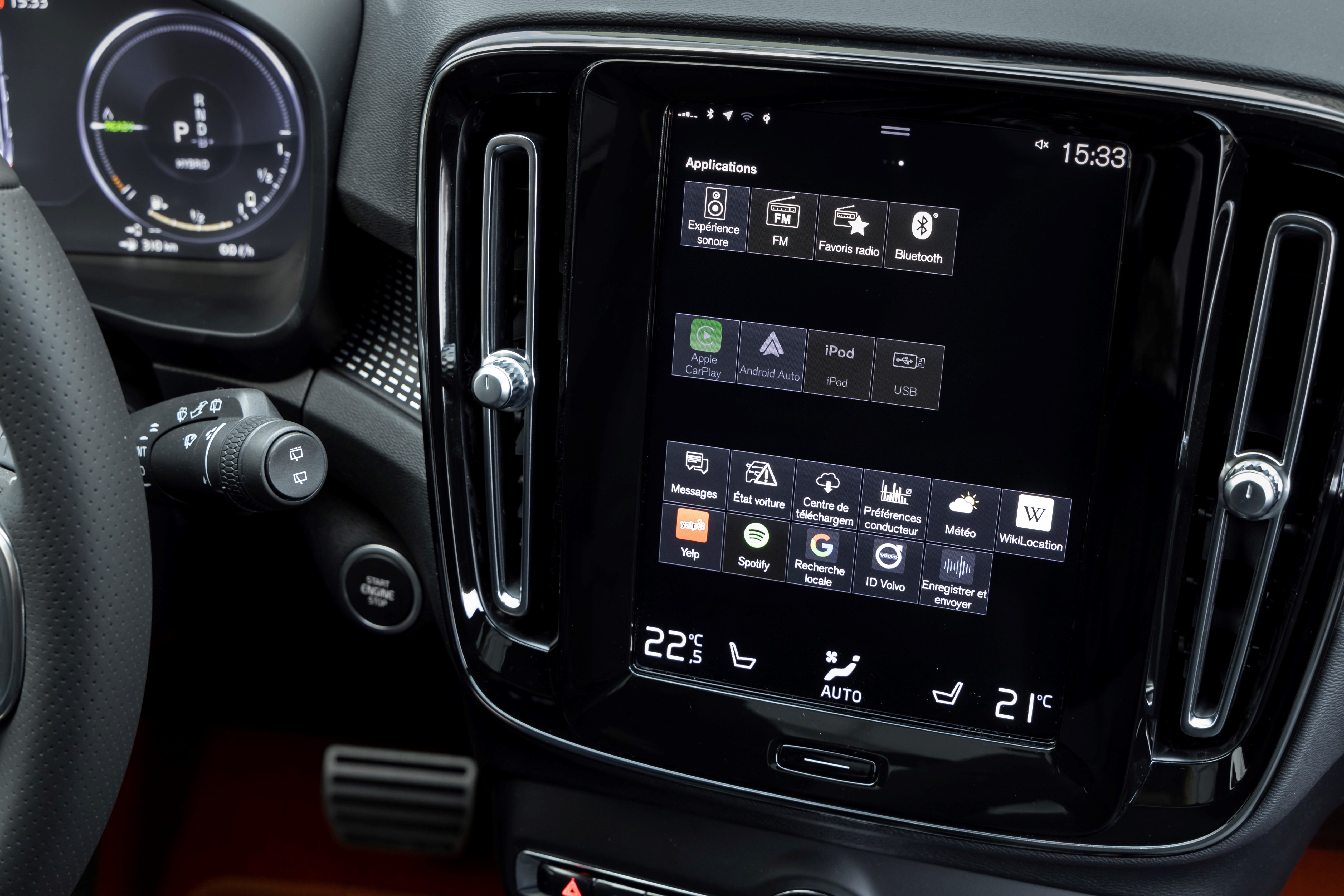 Le SUV compact Volvo XC40 s’offre quelques légères retouches de style