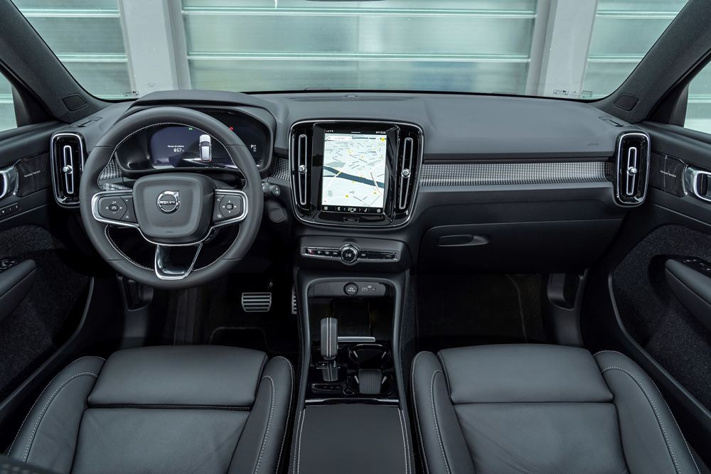 Le SUV compact électrique Volvo XC40 Recharge s’offre quelques retouches de style
