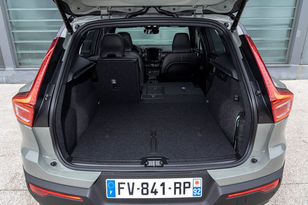 Le SUV compact électrique Volvo XC40 Recharge s’offre quelques retouches de style