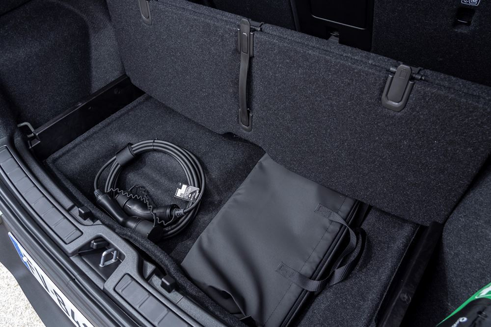 Le SUV compact électrique Volvo XC40 Recharge s’offre quelques retouches de style