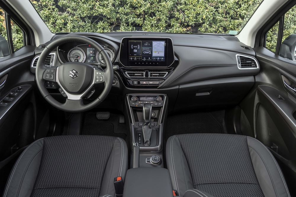 Le SUV compact Suzuki S Cross affiche une allure robuste