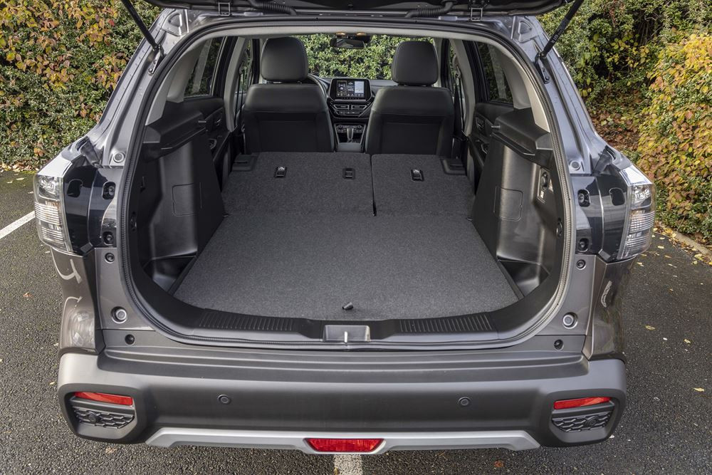 Le SUV compact Suzuki S Cross affiche une allure robuste