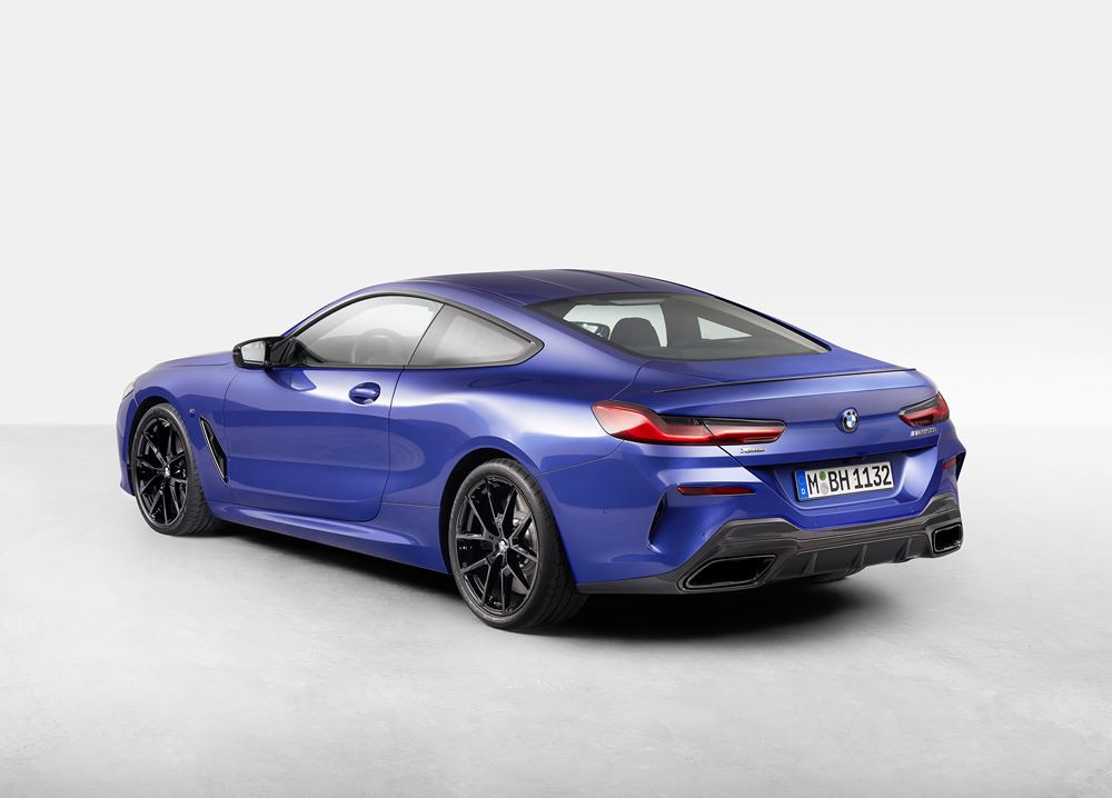 La BMW Série 8 Coupé arbore un design résolument sportif