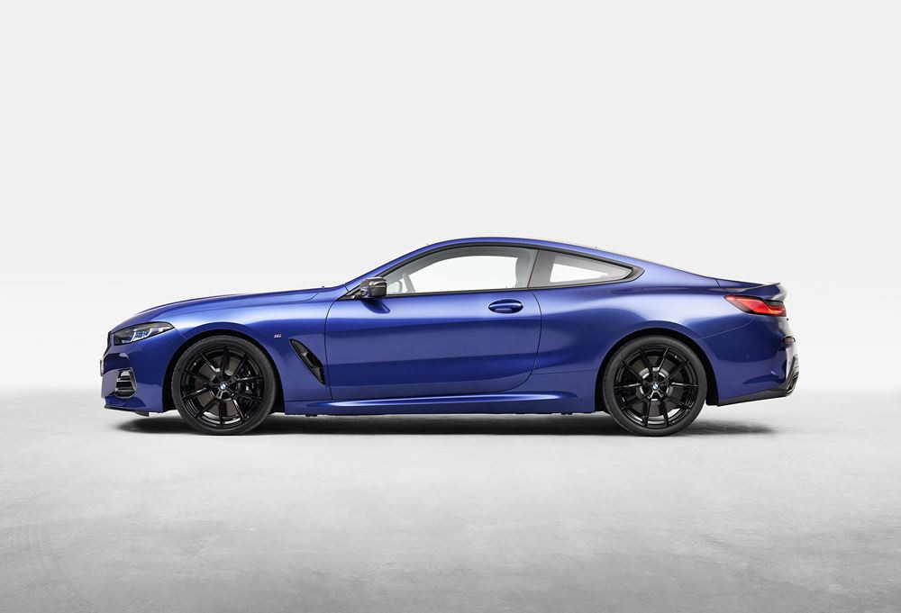 La BMW Série 8 Coupé arbore un design résolument sportif