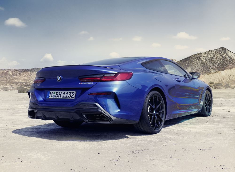 La BMW Série 8 Coupé arbore un design résolument sportif