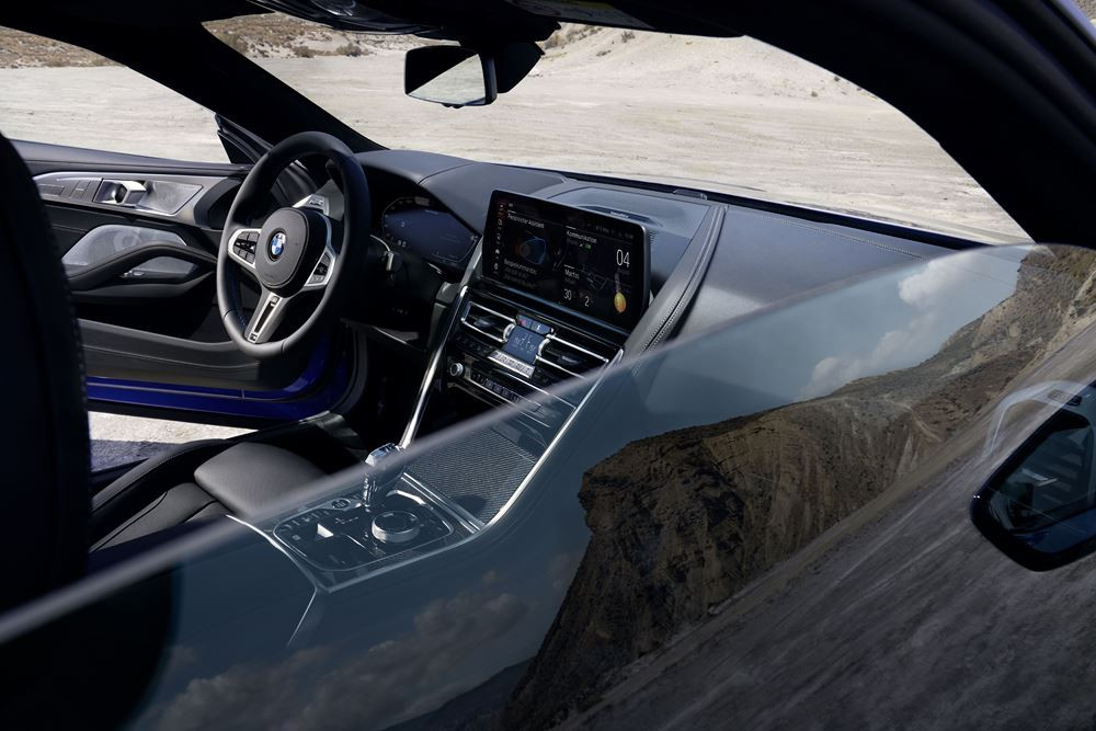 La BMW Série 8 Coupé arbore un design résolument sportif