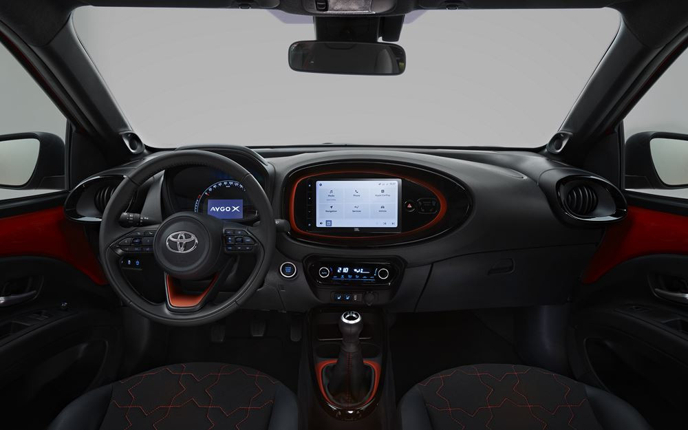 Le crossover urbain Toyota Aygo X revendique un fort caractère