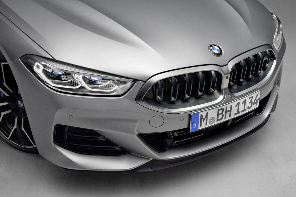 La BMW Série 8 Cabriolet s’offre des modifications de design à l'extérieur