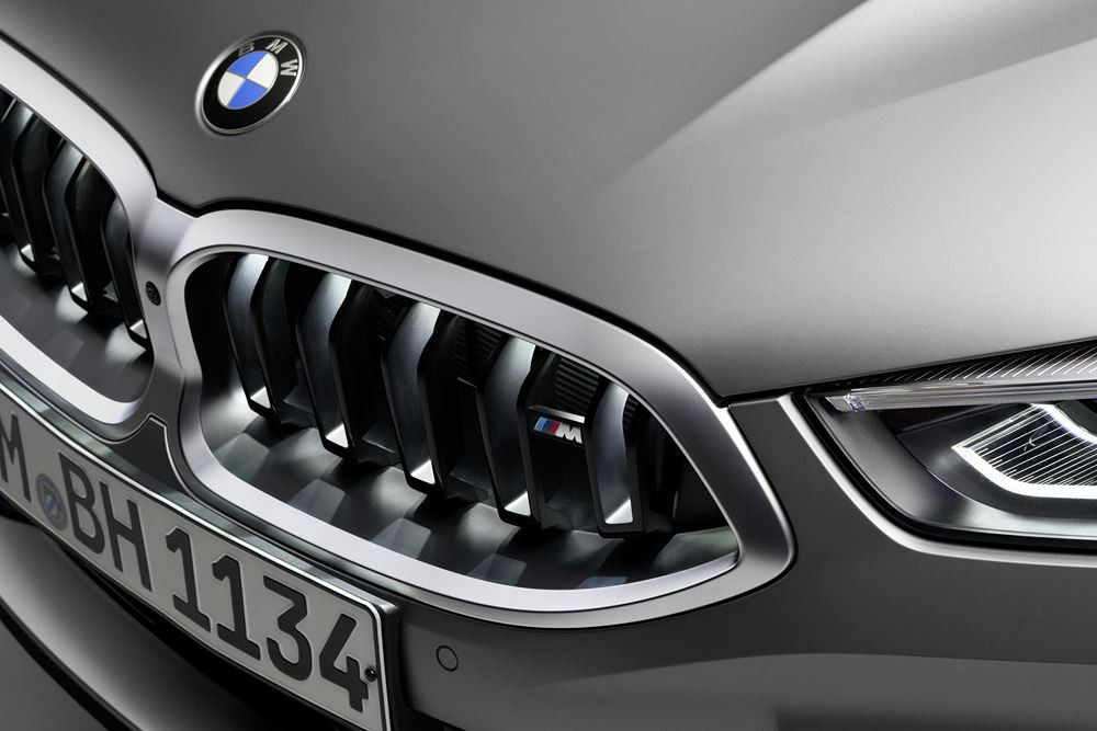 La BMW Série 8 Cabriolet s’offre des modifications de design à l'extérieur