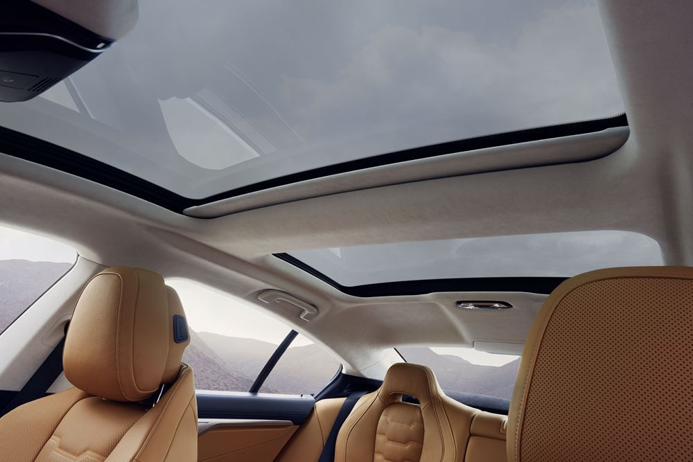 La BMW Série 8 Gran Coupé arbore une calandre « Iconic Glow » éclairée