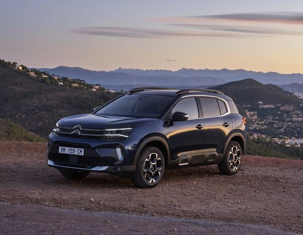 Le SUV Citroën C5 Aircross adopte un style plus statutaire