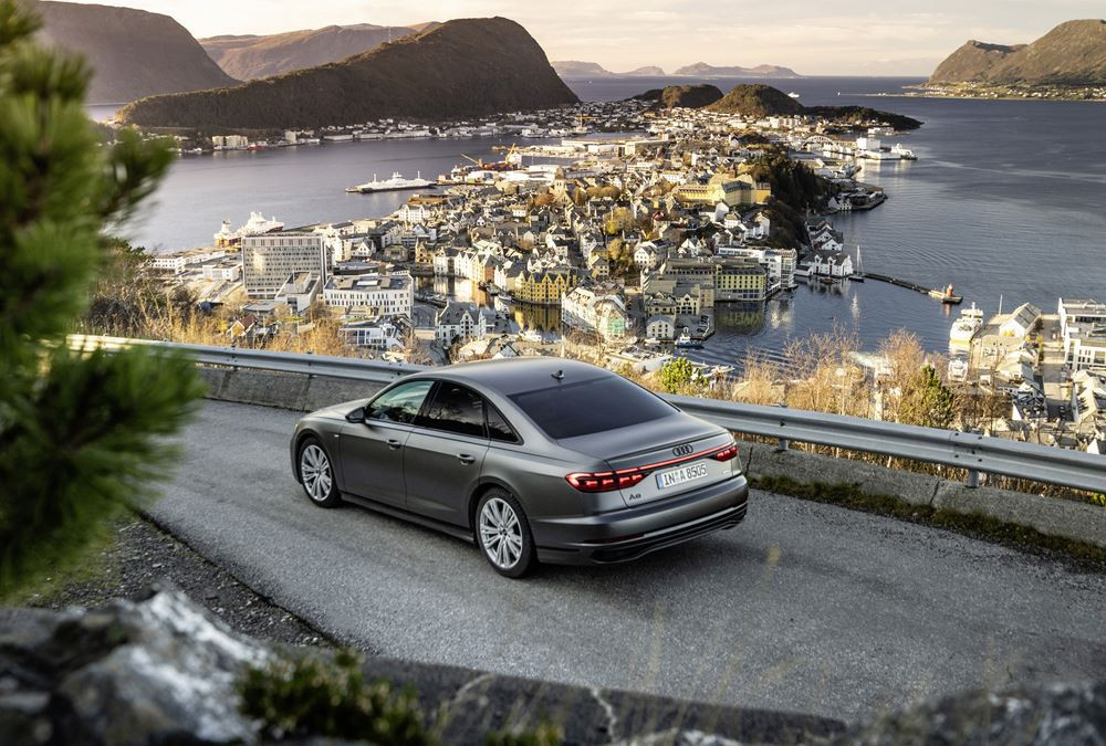 La grande berline de luxe Audi A8 embarque des technologies de pointe