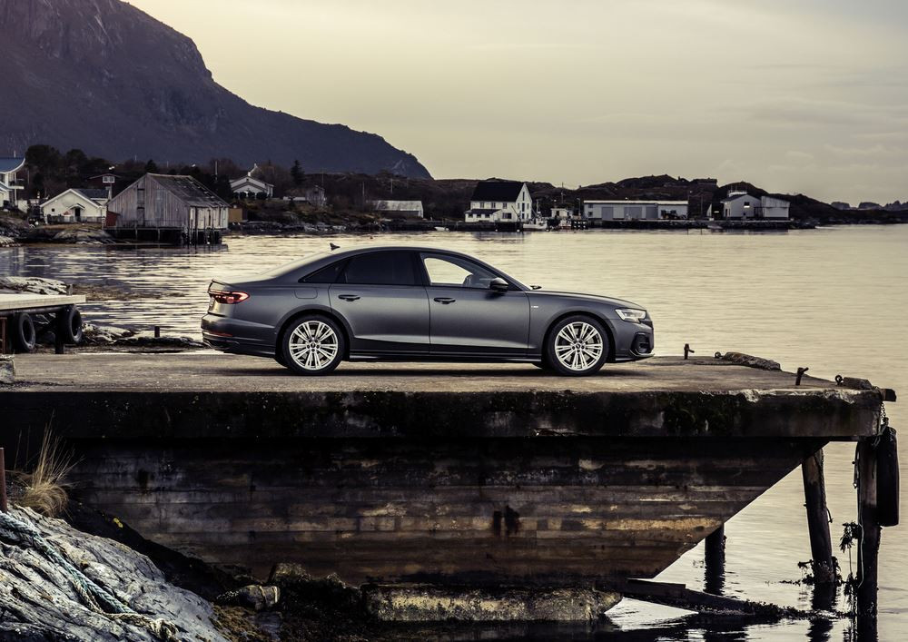 La grande berline de luxe Audi A8 embarque des technologies de pointe