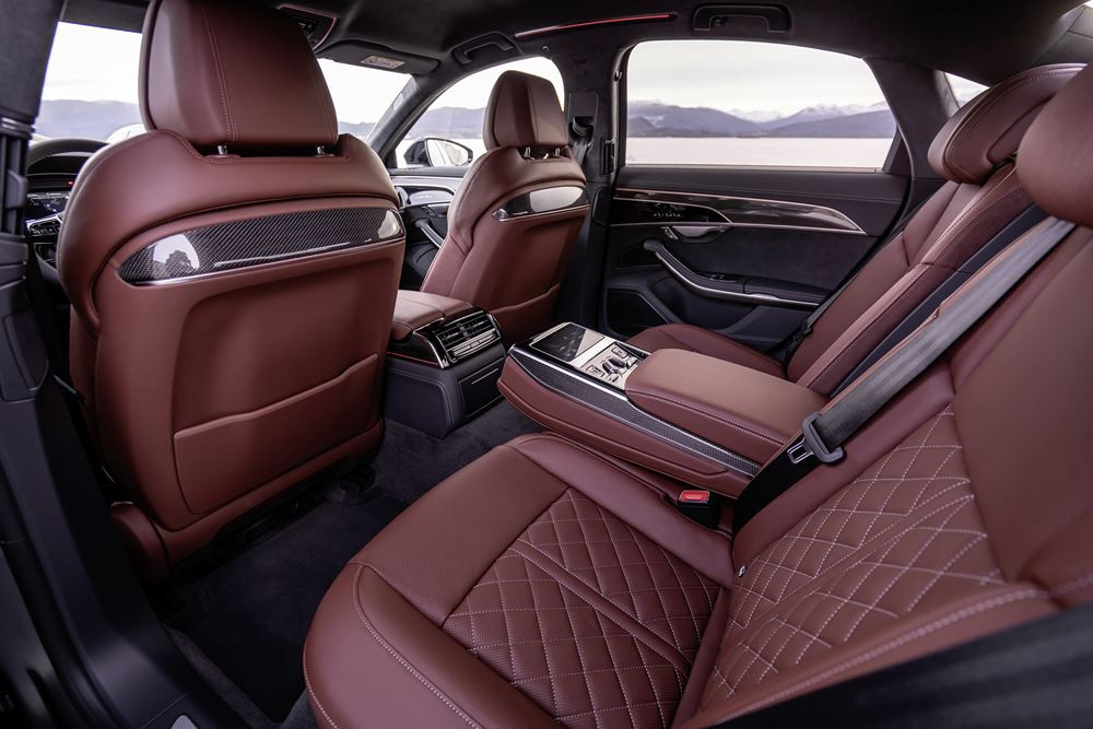 La grande berline de luxe Audi A8 embarque des technologies de pointe