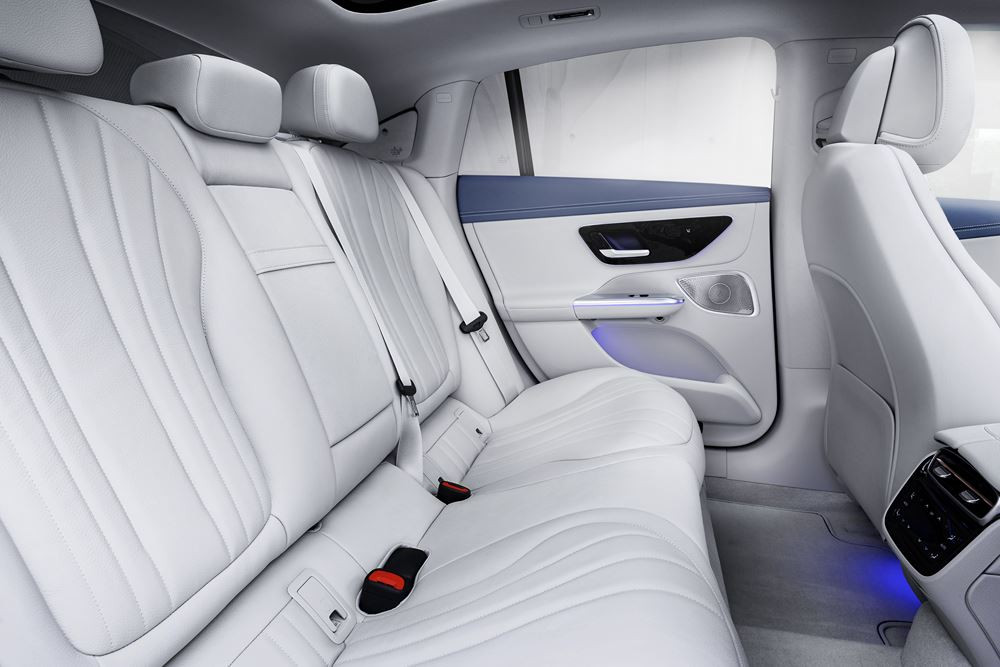 Mercedes EQE : une berline de luxe électrique dotée d’une autonomie de 567- 654 km
