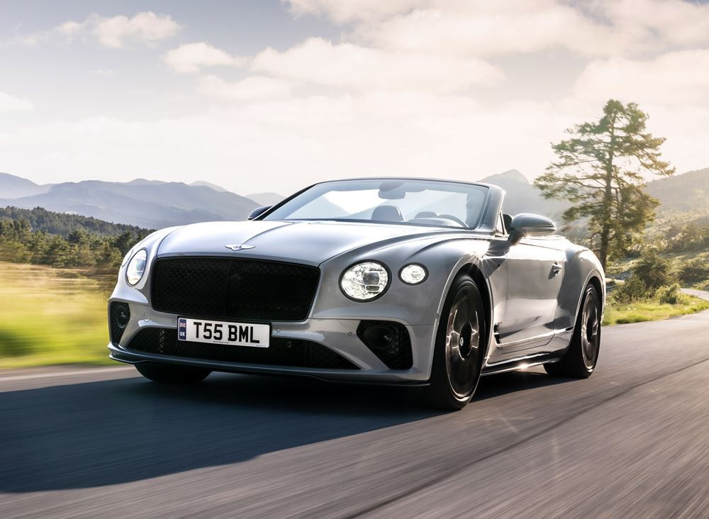 La Bentley Continental GT Convertible S est axée sur les performances de conduite