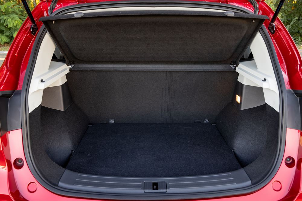 Le SUV urbain MG ZS à moteur thermique arrive dans une version accessible