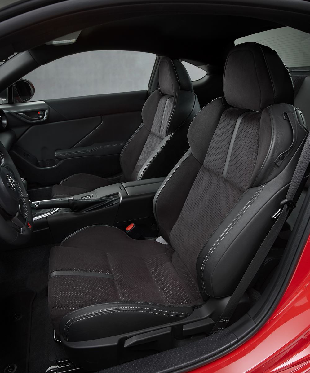 Le coupé sport à propulsion Toyota GR86 est conçu pour le plaisir de conduire