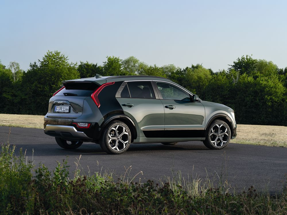 Le Kia Niro Hybride adopte un large montant arrière