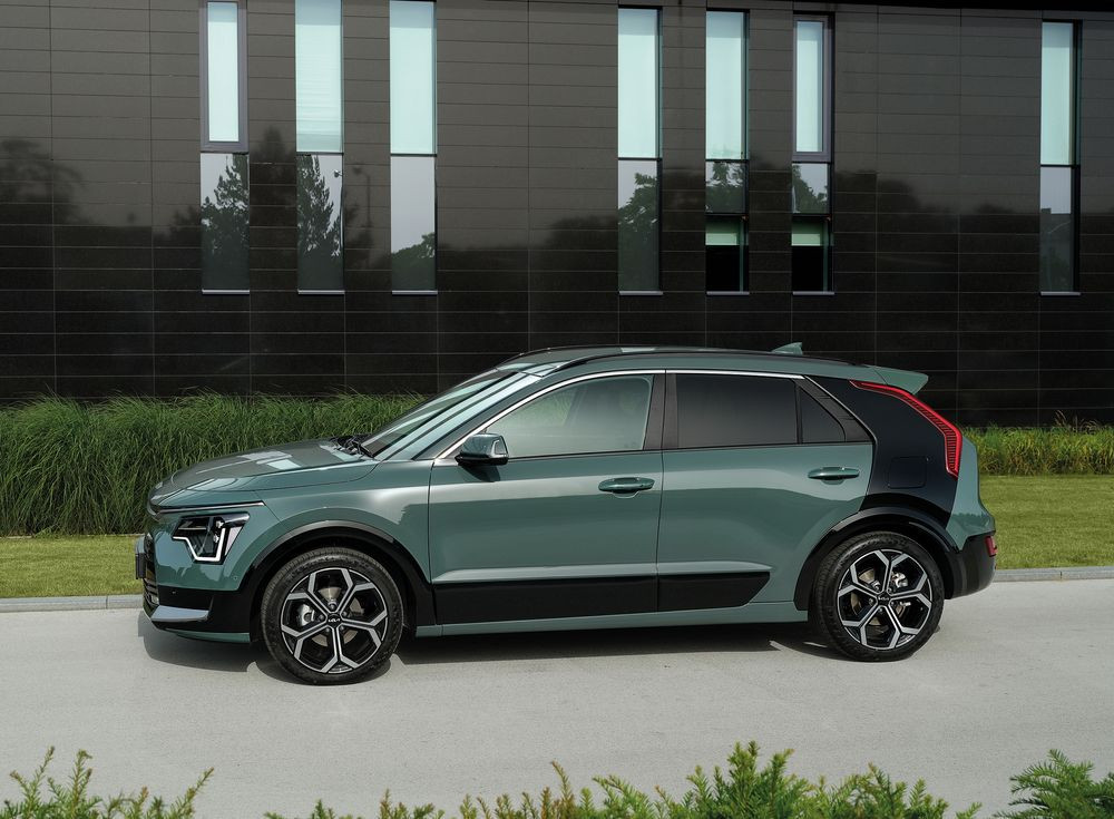 Le Kia Niro Hybride adopte un large montant arrière